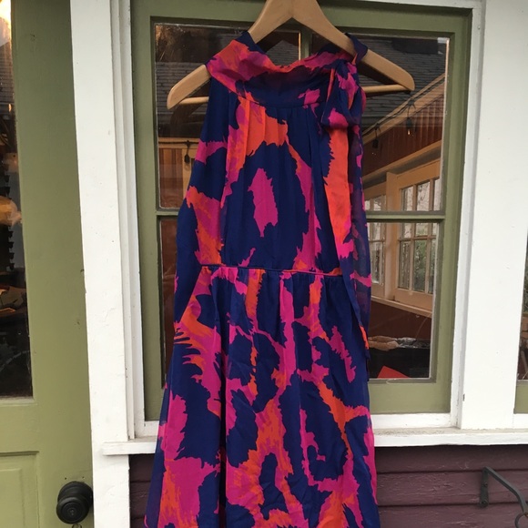 Dresses & Skirts - DIANE von FURSTENBERG mult color floral silk dress Dresses & Skirts - DIANE von FURSTENBERG mult color floral silk dress